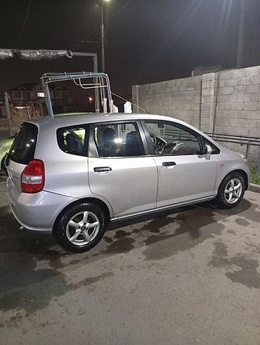 Honda Jazz: 2004 г.