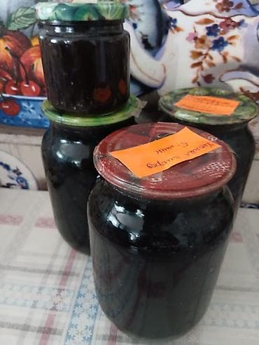 Продаю старое варенье прошлых лет для приготовления напитков. Варенье