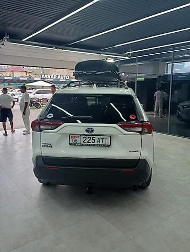 Ravon: Toyota RAV4: 2019 г., Гибрид, Кроссовер — 1