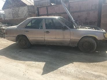 vossen 15: Mercedes-Benz W124: 1988 г., Седан — 1