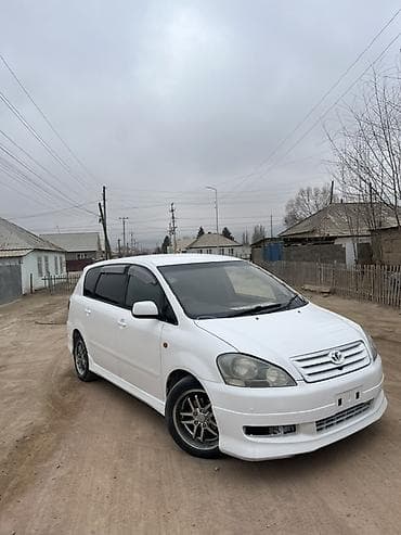 Toyota: Toyota Ipsum: 2002 г., 2.4 л, Автомат, Минивэн — 6
