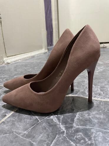 Размер: первые 5 фото 35-36 
6-10 фото 36 
11 фото 37