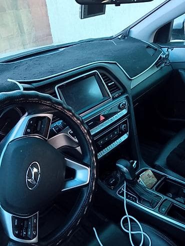 торпедо: Hyundai Sonata: 2018 г., 2 л, Автомат, Газ, Седан — 4