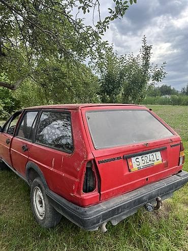 Volkswagen Passat Variant: 1987 г., Универсал — 2