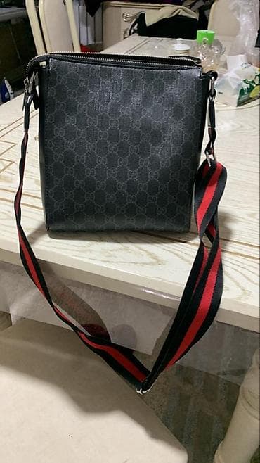 Зер буюмдар: Барсетка гучи Состояние отличное Почти не пользовался Обмен на — 2