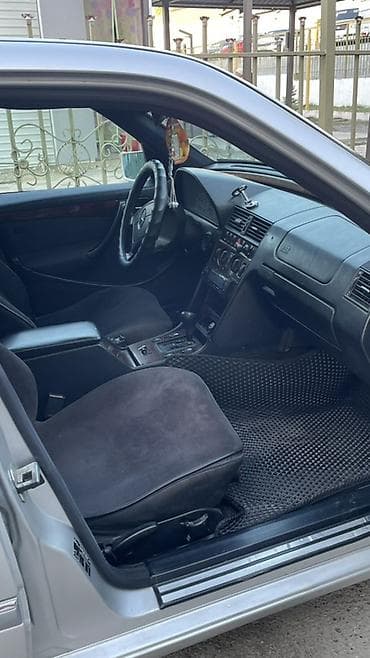 мотор на мотоцыкл: Mercedes-Benz C-Class: 1998 г., 2.4 л, Автомат, Бензин, Седан — 6
