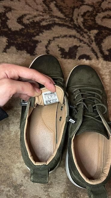 кросо: Мужские кеды NRGLOBAL - Цвет: тёмно‑оливковый (хаки) с белой подошвой — 4