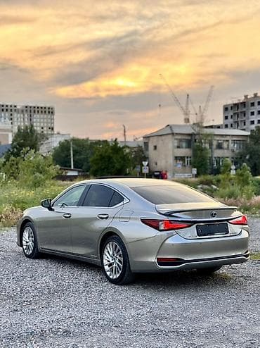 lexus es 2015: Lexus ES: 2022 г., 2.5 л, Вариатор, Гибрид, Седан — 4