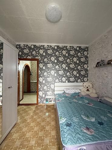 гараж 12 микрорайон: 2 комнаты, 56 м², 106 серия улучшенная, 4 этаж, Косметический ремонт — 6