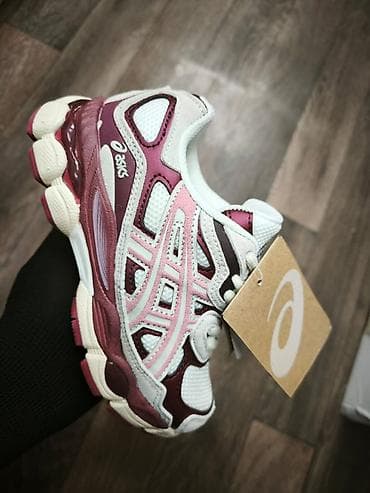 nike tech: Кроссовки ASICS для бега и активного города. - Модель с характерным — 1