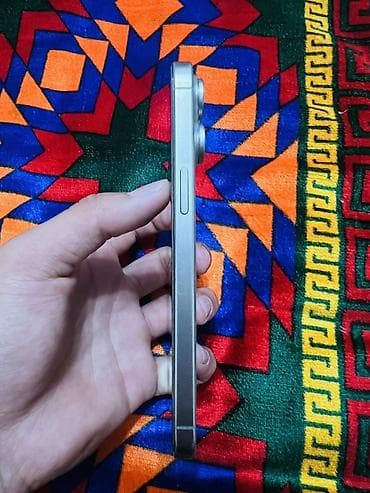 iphone 13 pro max сколько стоит: IPhone 15 Pro Max,серебристый цвет (Silver) - Экран 6.1", OLED Super — 2