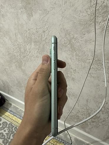 айфон 11 дешево: IPhone 11, Зеленый, Кабель — 8