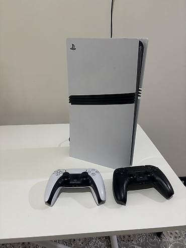 xbox microsoft: PlayStation 5 Pro — как новая, мало пользывались. В комплекте имеется — 1