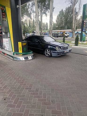 радиаторы мерс: Mercedes-Benz E-Class: 2001 г., 2 л, Автомат, Бензин, Седан — 1