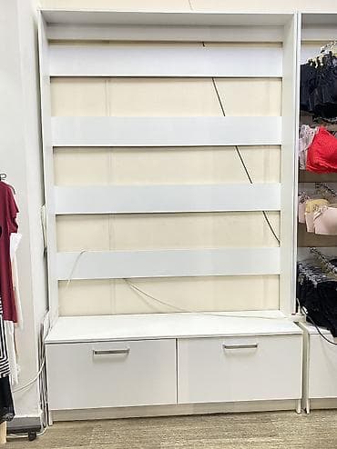 Продается торговое оборудование высота 230см ширина 145см высота