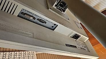 tab 5: Монитор, Samsung, Б/у, LCD, 18" - 19" — 1