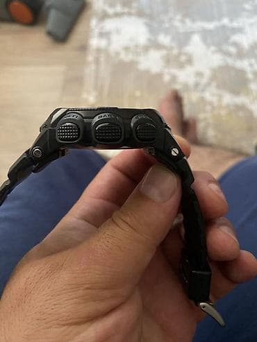 Аксессуарлар: Спорттук сааттар саат, Casio (G-Shock), Альтиметр, Суу өткөрбөөчү, Асыл нуска, Эркектердики, Колдонулган — 1