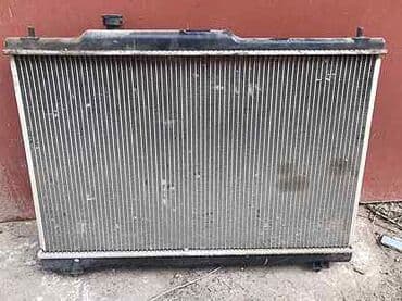 Toyota Estima 2002 Радиатор Тойота Эстима 2002 Радиатор с дефектом