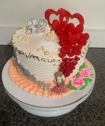 2 ярусные кровати бишкек: Торты на заказ. Авторские праздничные десерты с индивидуальным — 1