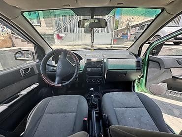Hyundai Getz: 2004 г., 1.4 л, Кол менен иштөөчү, Бензин, Хетчбек — 5