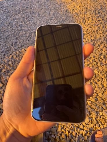 IPhone Xr, Б/у, 128 ГБ, Белый, Чехол