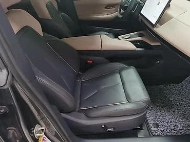 corolla e150: Changan : 2025 г., 1.5 л, Робот, Электромобиль, Лифтбек — 8