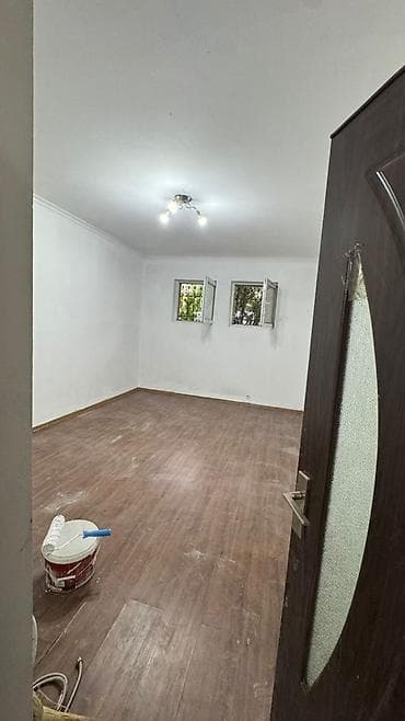 улан 2: Мкр Улан 2 Сдается помещение Площадь: 60м2 1-этаж Новый ремонт — 3