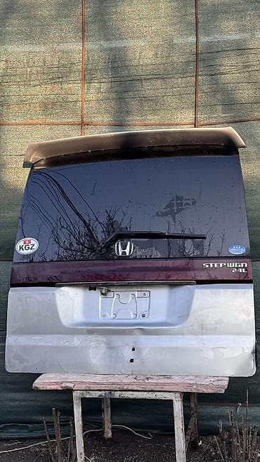 Чыпкалар: Багажниктин капкагы Honda, 2005 г., Колдонулган, Оригинал — 1