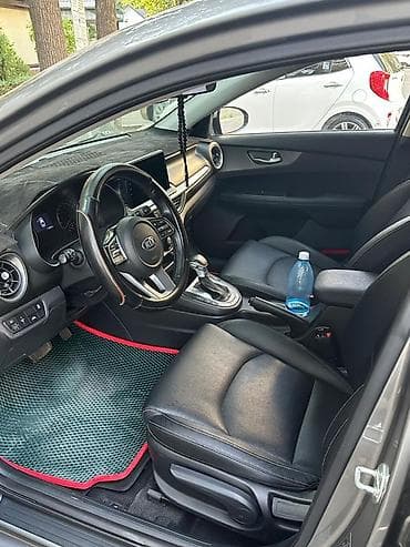 byd e9: Kia Cerato: 2019 г., 1.6 л, Автомат, Бензин, Седан — 7