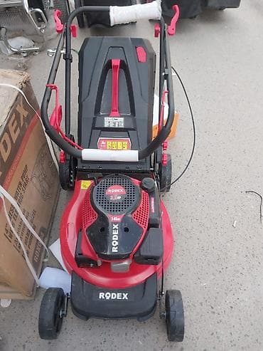 без двиготеля: Газонокосилка RODEX (бензиновая, самоходная) - Мощность двигателя — 1