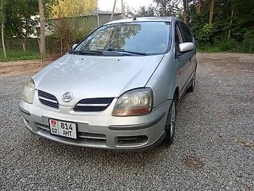 Nissan Almera Tino: 2003 г., 1.8 л, Механика, Бензин, Хэтчбэк