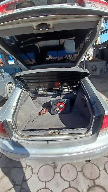 карбюратор на муравей: Mazda Cronos: 1993 г., 1.8 л, Механика, Бензин — 6