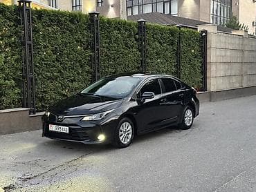 Toyota Corolla: 2019 г., Вариатор, Бензин, Седан