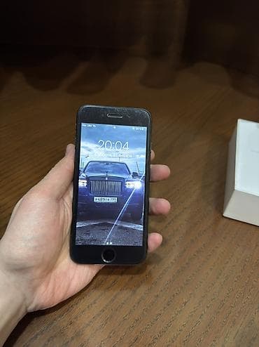 iphone 7 lalafo: IPhone 7, Б/у, 32 ГБ, Черный, Коробка, Чехол, 72 % — 4