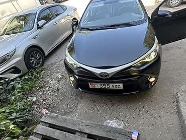 byd e7: Toyota Corolla: 2019 г., 1.8 л, Автомат, Гибрид, Седан — 8