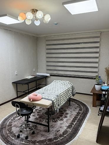 массажные салоны: Косметологическая студия 85 м², 4 комнаты, С ремонтом, С оборудованием, Многоэтажное жилое здание, Отдельный вход — 2