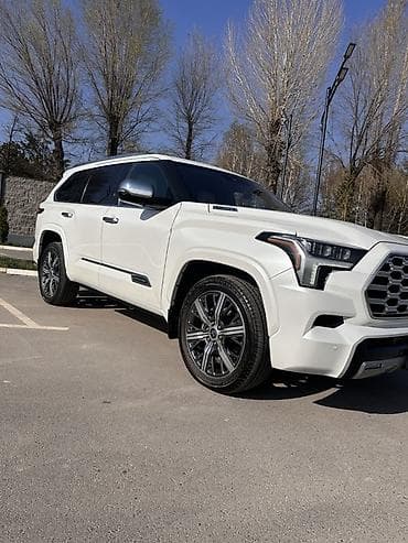 hammer h3: Toyota Sequoia: 2023 г., 3.5 л, Гибрид, Внедорожник — 2