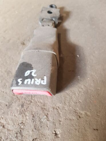 Toyota Prius 20, застёжка ремня безопасности. Тоета приус 20