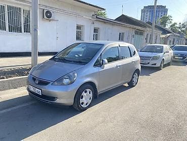 civic 1 8: Honda Fit: 2003 г., 1.3 л, Автомат, Бензин, Хэтчбэк — 3