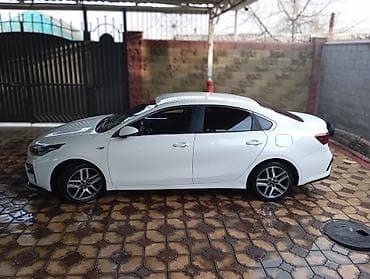 торг у капота: Kia K3: 2020 г., 1.6 л, Автомат, Бензин, Седан — 1