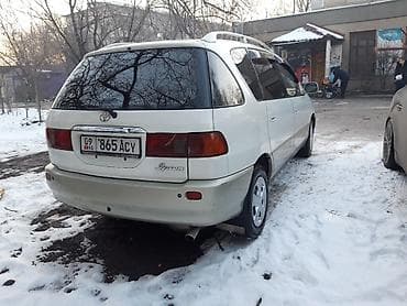 Продажа авто: Toyota Ipsum: 1999 г., 2 л, Автомат, Бензин, Минивэн — 4