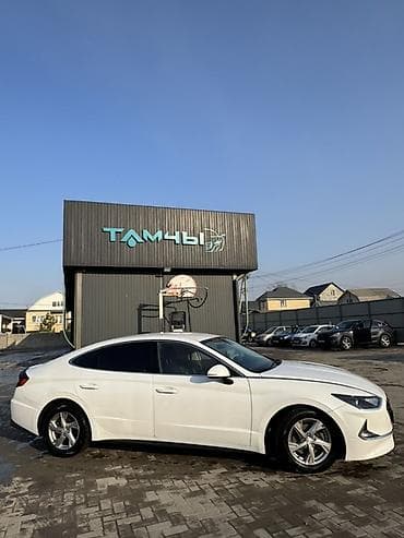 Продажа авто: Hyundai Sonata: 2019 г., 2 л, Автомат, Бензин, Седан — 3
