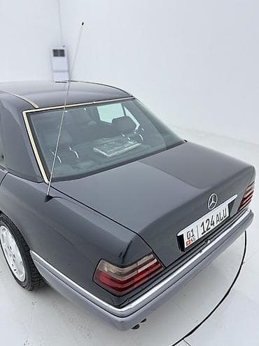 mers e124: Mercedes-Benz W124: 1993 г., 3.2 л, Автомат, Бензин, Седан — 5