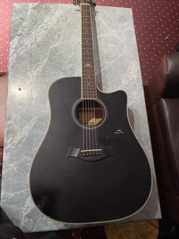 розовая электрогитара: Акустическая гитара Kepma, дредноут с вырезом (cutaway), черная — 6