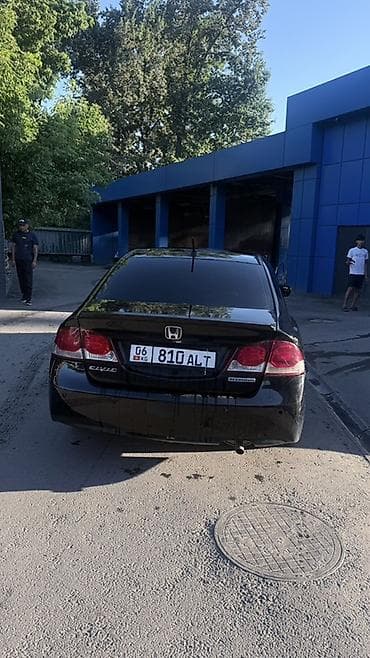 1: Honda Civic: 2009 г., 1.3 л, Автомат, Гибрид, Седан — 4