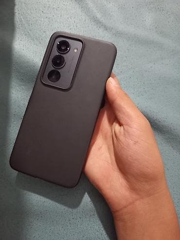 internet device: Смартфон Xiaomi Redmi 15 - Экран: без вырезов и челок, с тонкими — 1