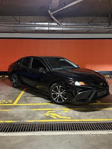 Toyota Camry: 2020 г., 2.5 л, Автомат, Бензин, Седан