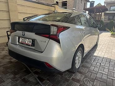 motor cycle: Toyota Prius: 2020 г., 1.8 л, Автомат, Гибрид, Хэтчбэк — 2