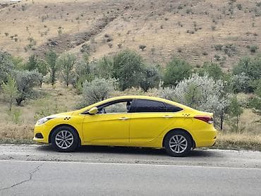 Транспорт: Hyundai i40: 2016 г., 2 л, Автомат, Седан — 8