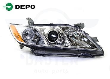 Комплект передних фар Toyota Аналог at lalafo.kg Комплект передних фар Toyota Аналог